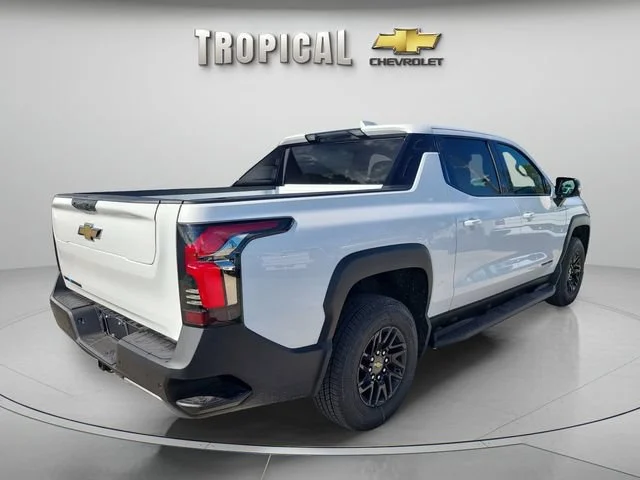New 2026 Summit White Chevrolet LT - Extended Range image 4