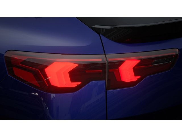 New 2026 Portimao Blue Metallic BMW xDrive28i image 8