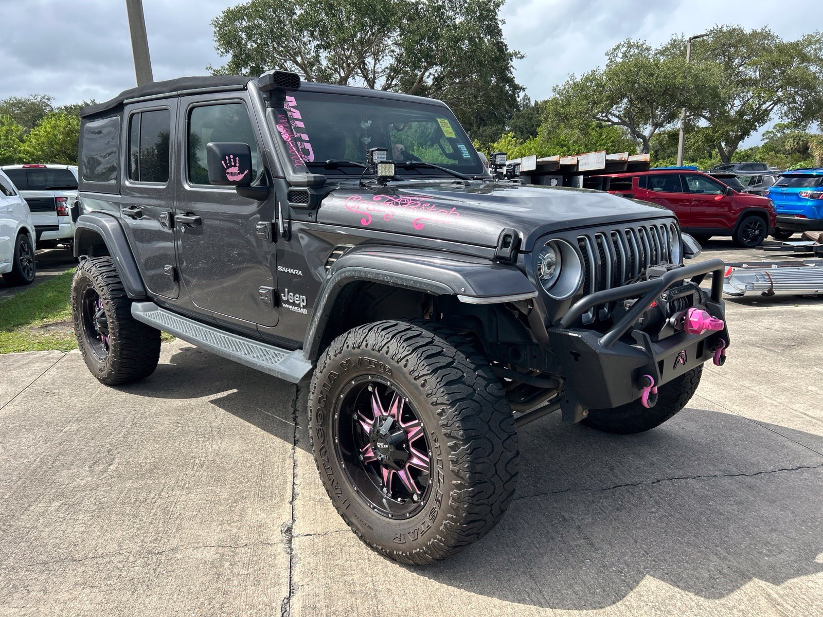 Used 2018 Gray Jeep Unlimited Sahara image 22