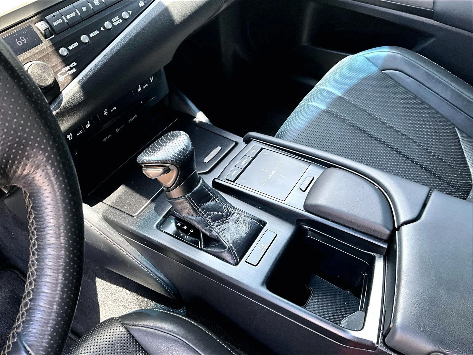 Used 2019 Red Lexus ES 350 F SPORT image 14
