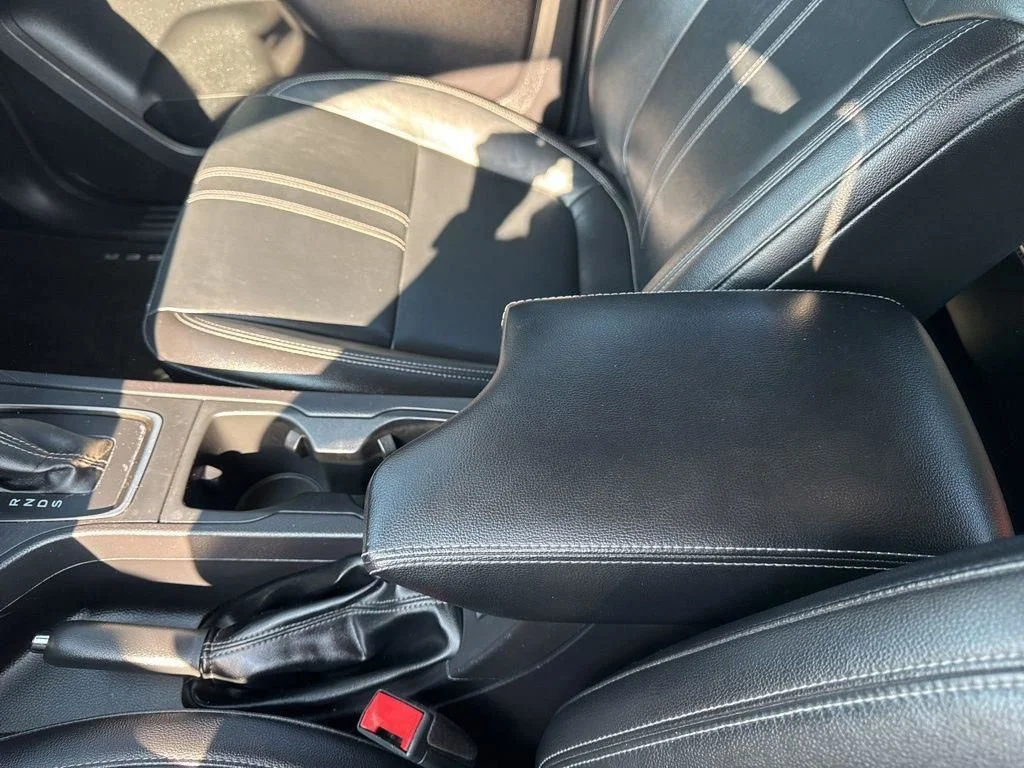 Used 2019 White Ford Lariat image 45