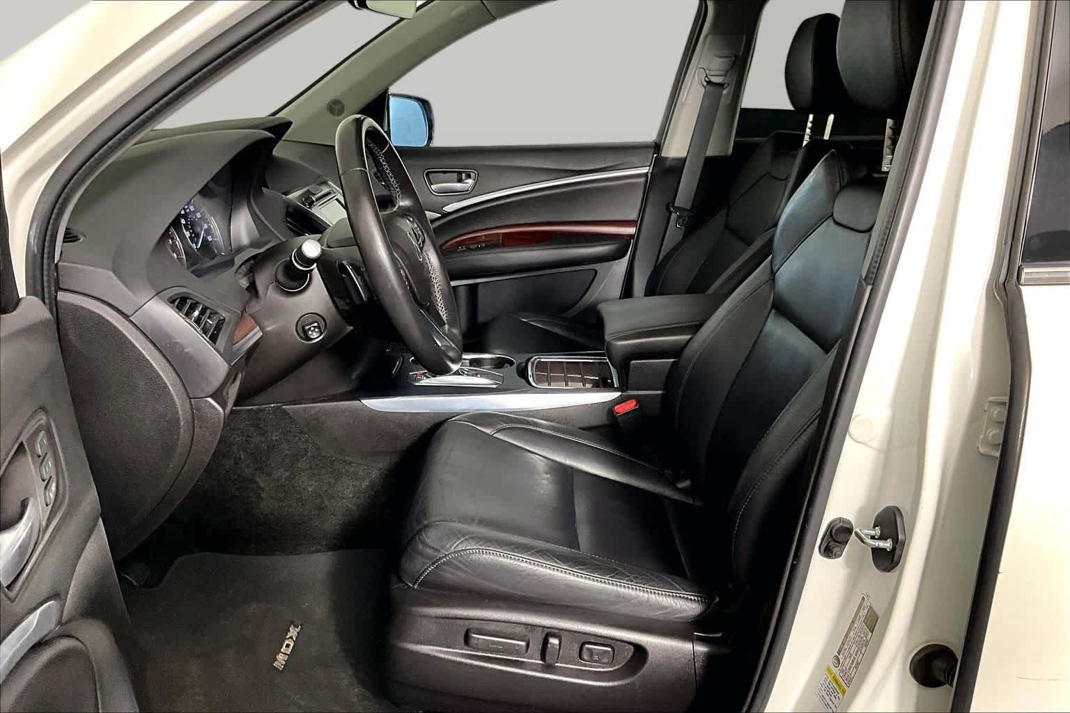 Used 2016 White Diamond Pearl Acura w/Tech image 8