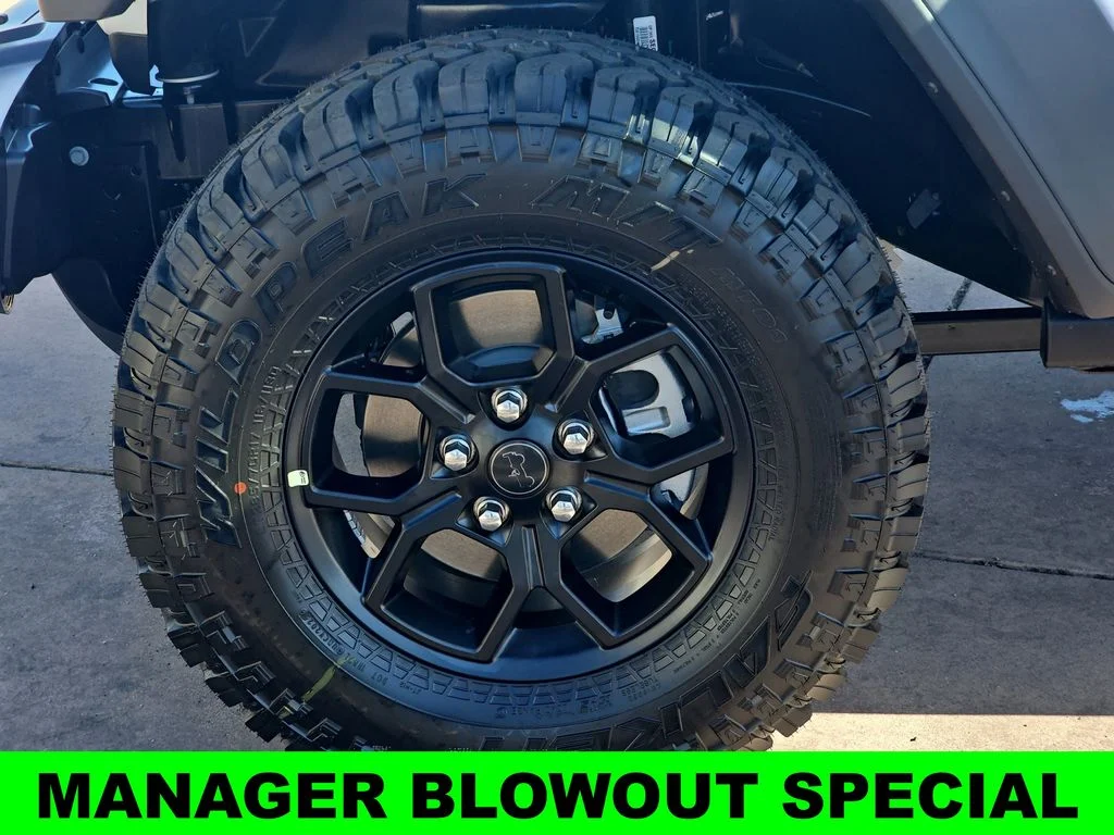 New 2026 Bright White Clear-Coat Exterior Paint Jeep Willys image 35