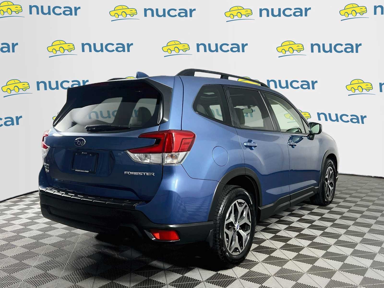 Used 2019 Horizon Blue Pearl Subaru Premium image 7