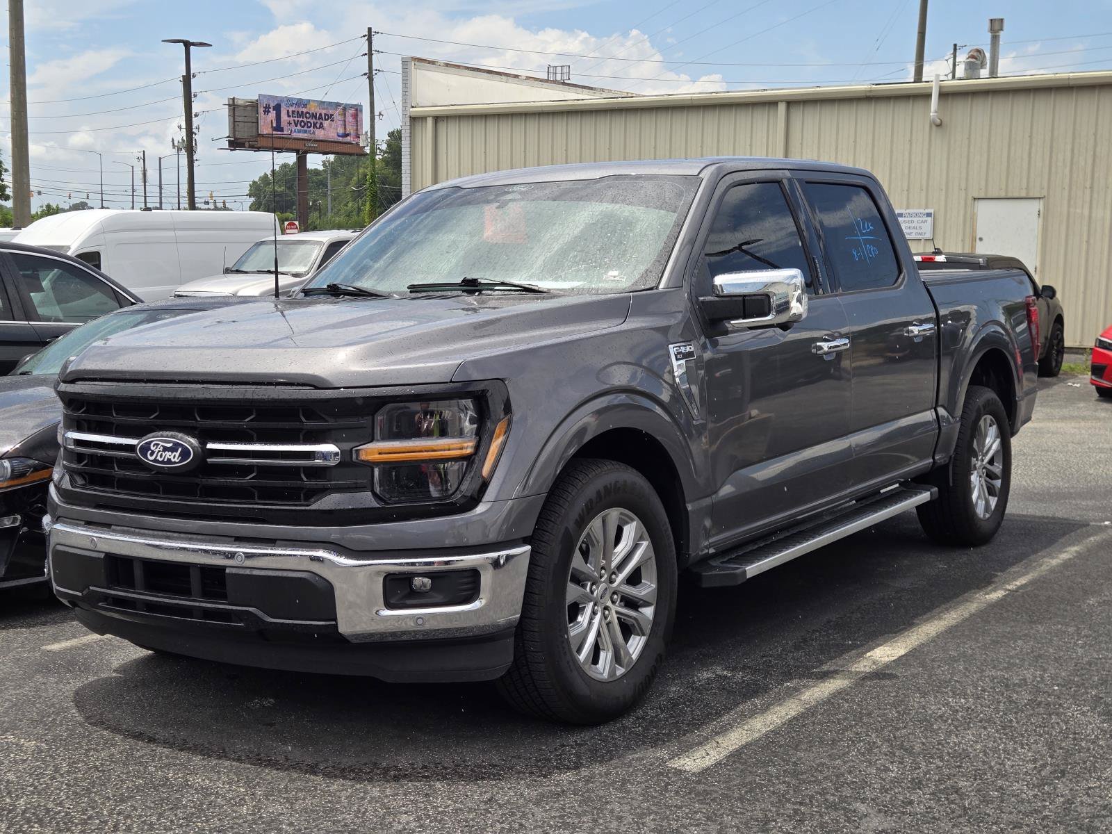 Used 2024 Gray Metallic Ford XLT image 1