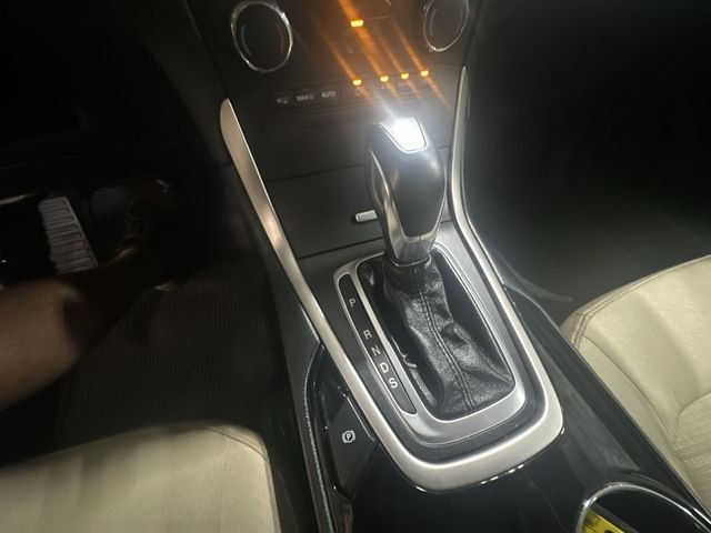 Used 2018 White Ford SEL image 27