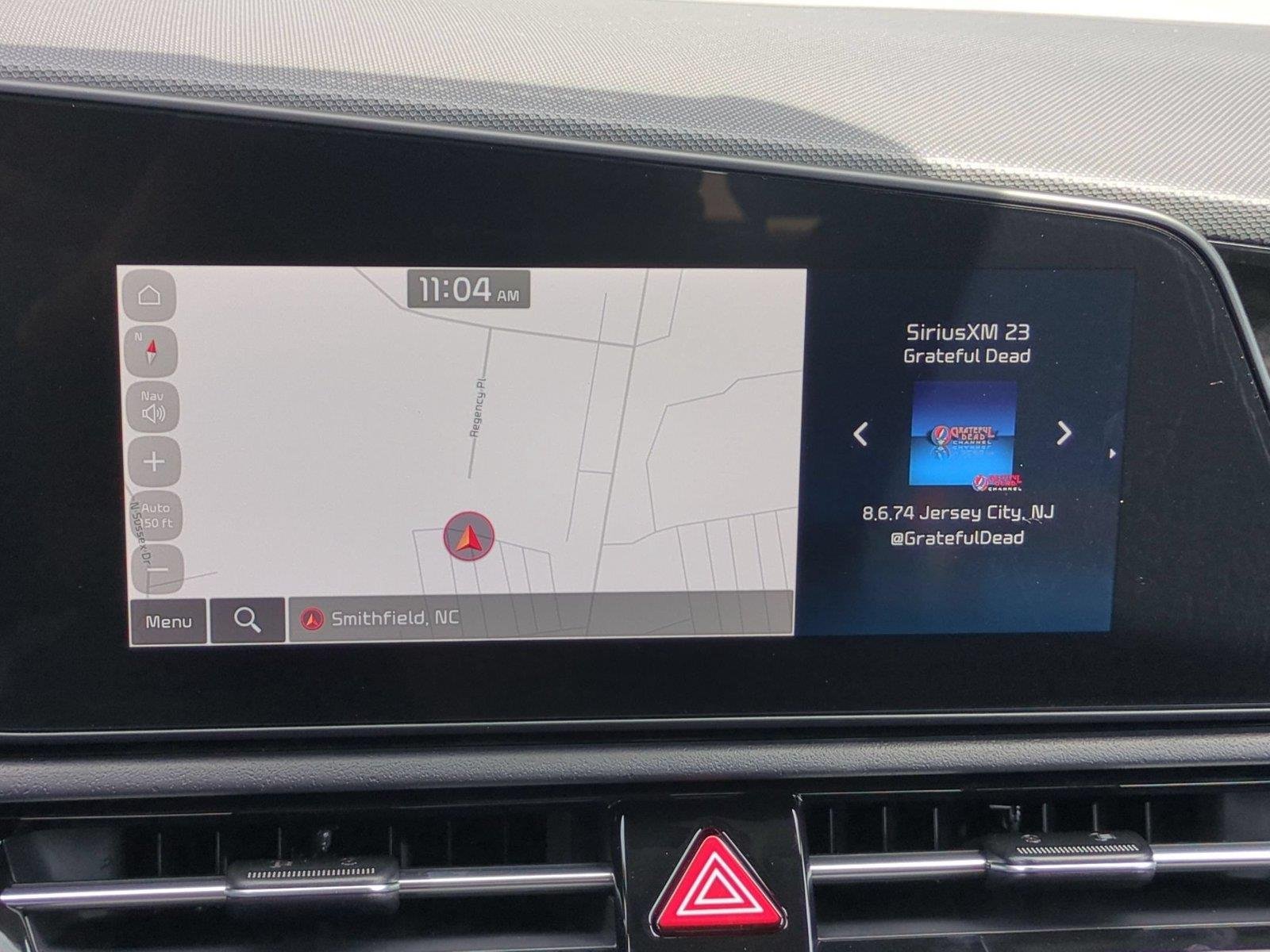 New 2026 Snow White Pearl Kia EX image 27