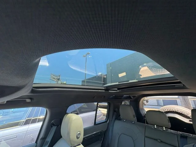 Certified Used 2023 Green Land Rover S image 32