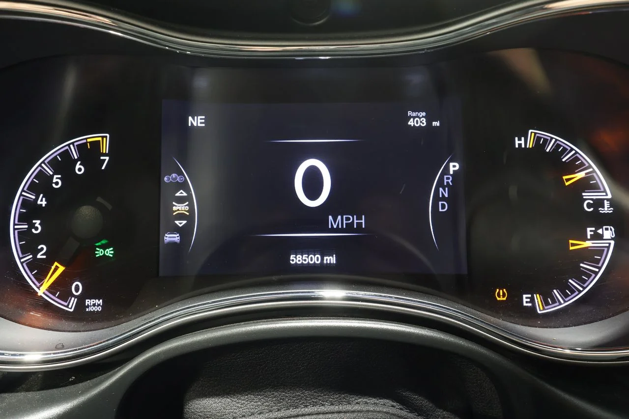 Used 2021 Gray Jeep Laredo X image 8