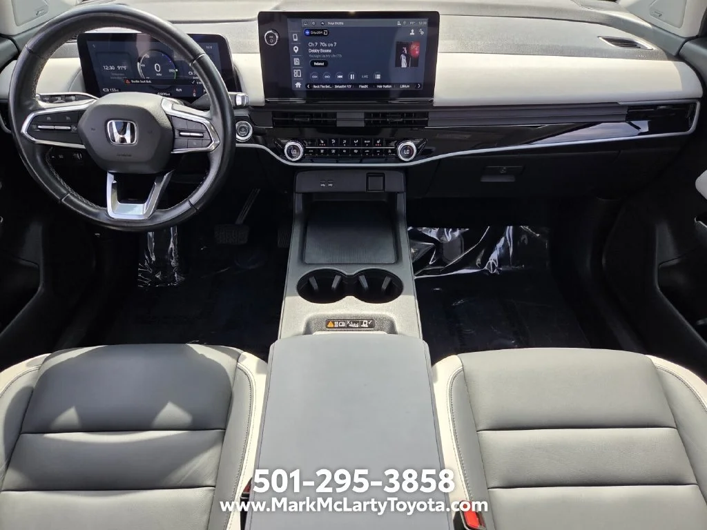 Used 2024  Honda Touring image 12