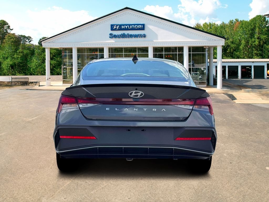 New 2026 Gray Hyundai SEL Sport Plus image 6