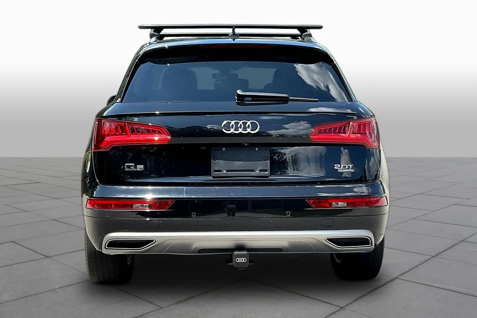 Used 2018 Brilliant Black Audi Premium Plus image 5