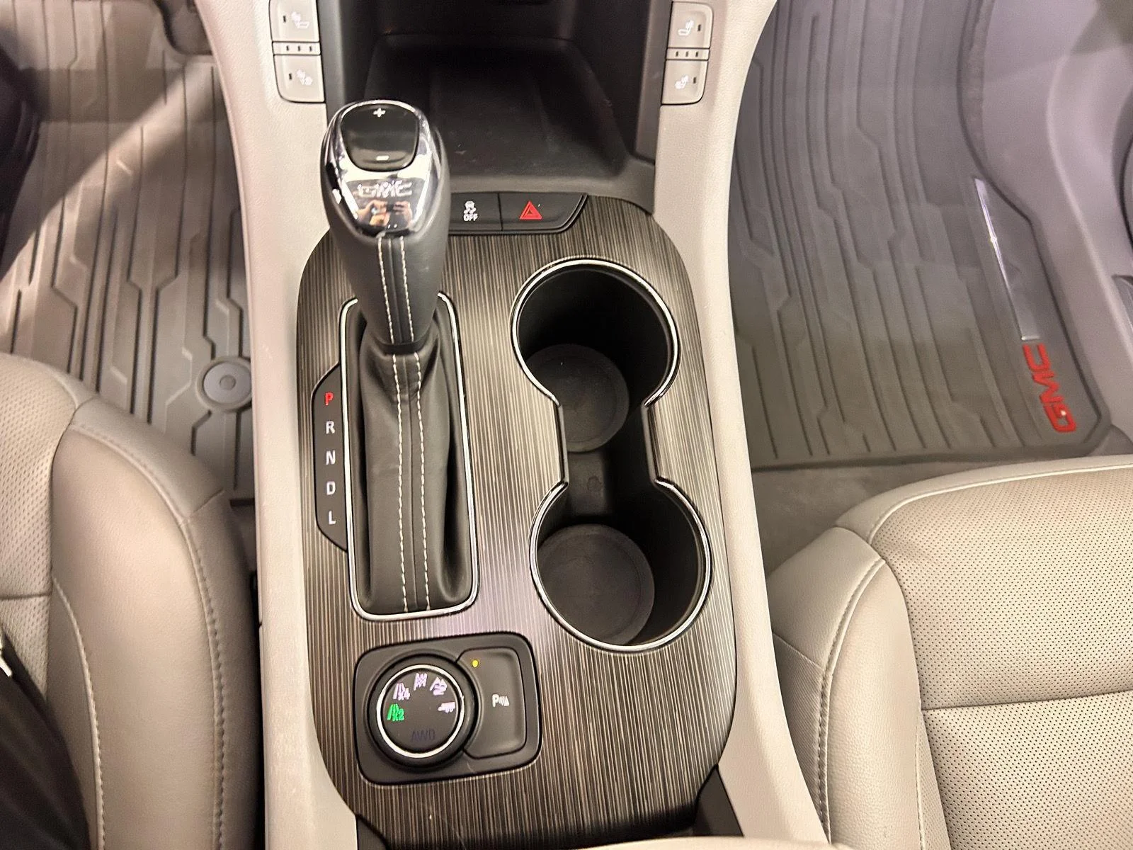 Used 2018 Summit White GMC SLT image 23