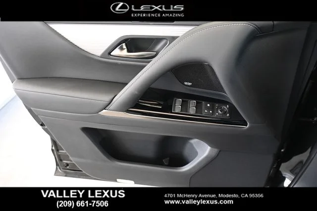 2026 Lexus LX 700h F-Sport - Photo 13