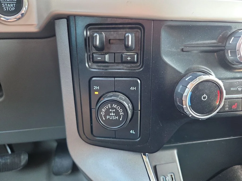 Used 2023 Gray Ford XLT image 33