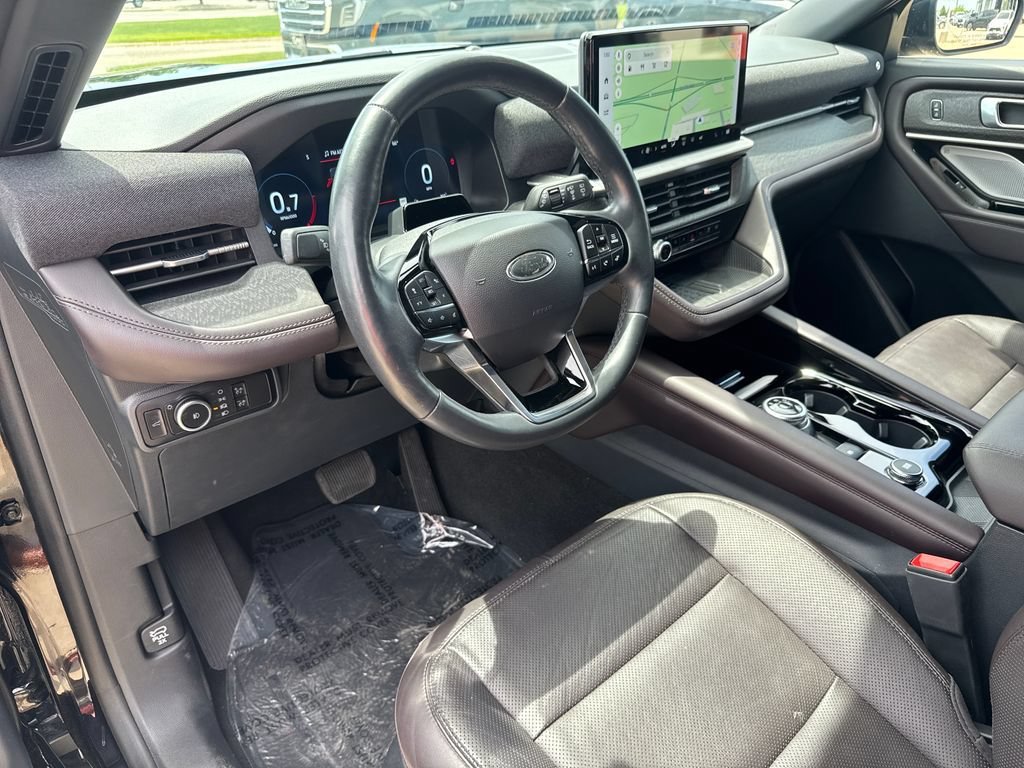 2025 Ford Explorer Platinum - Photo 13