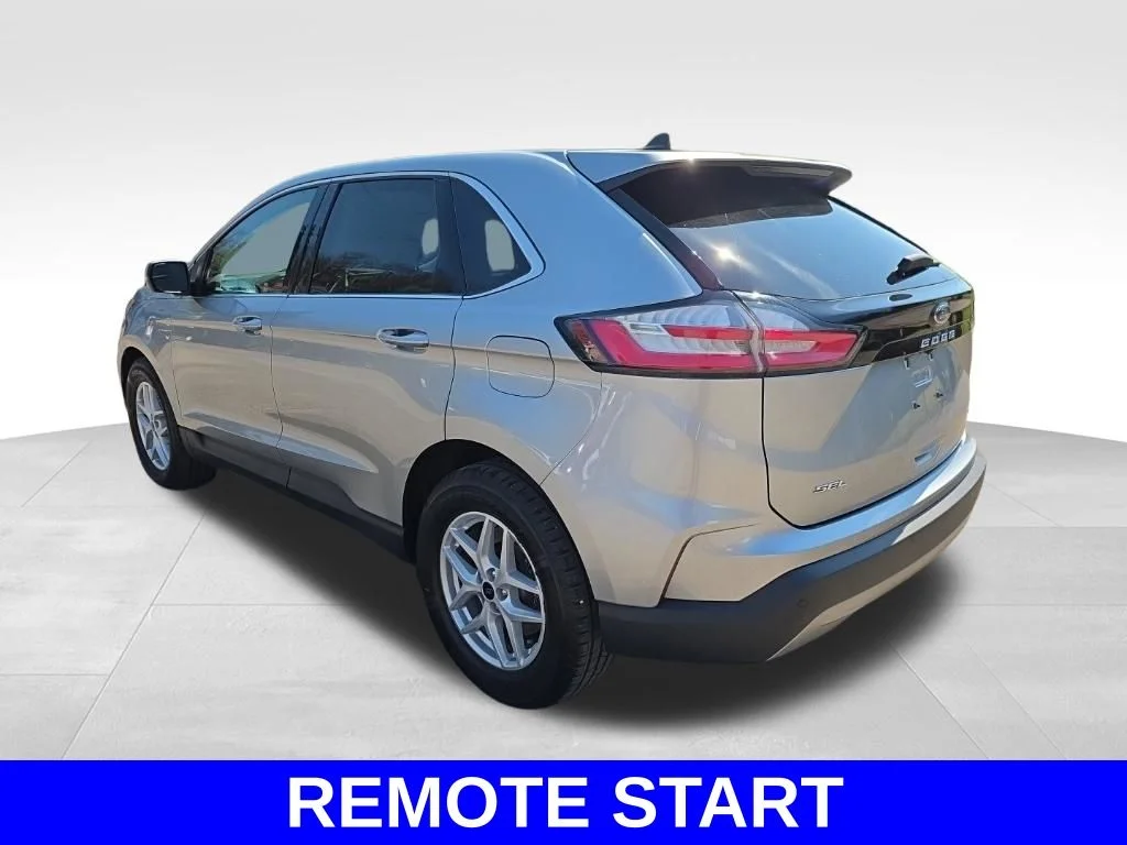Used 2023 Silver Metallic Ford SEL image 8