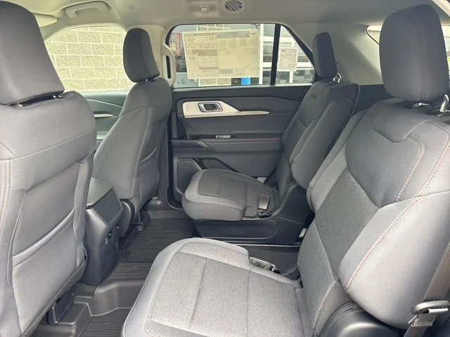 New 2026 Carbonized Gray Metallic Ford Active image 31