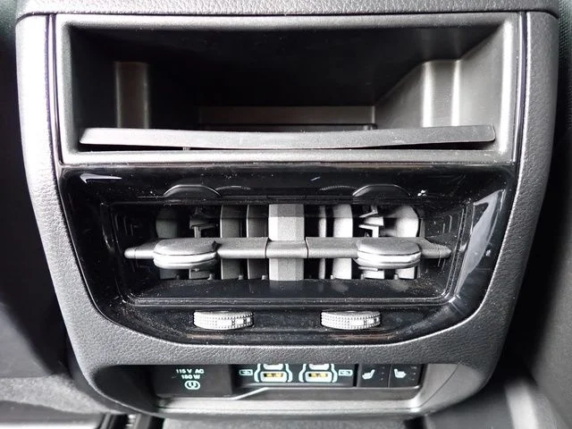 Used 2023 White Jeep Limited image 15