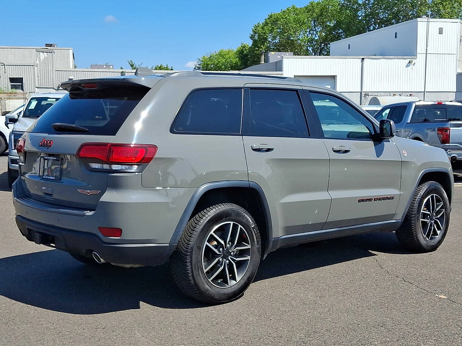 Used 2021 Sting Gray Clearcoat Jeep Trailhawk image 6