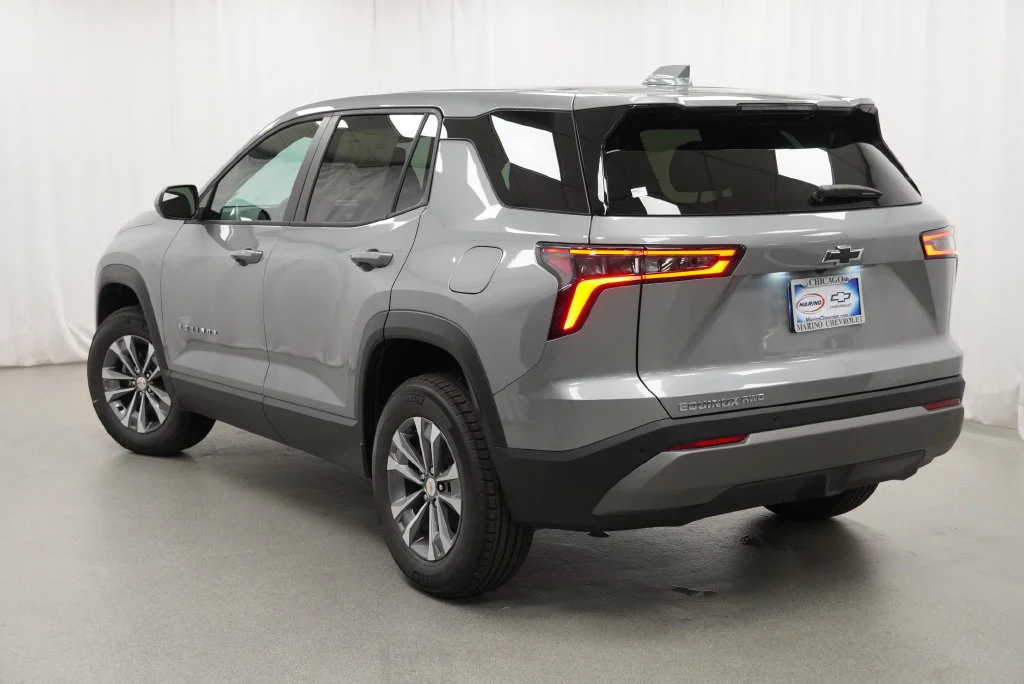 New 2027 Sterling Gray Metallic Chevrolet LT image 5
