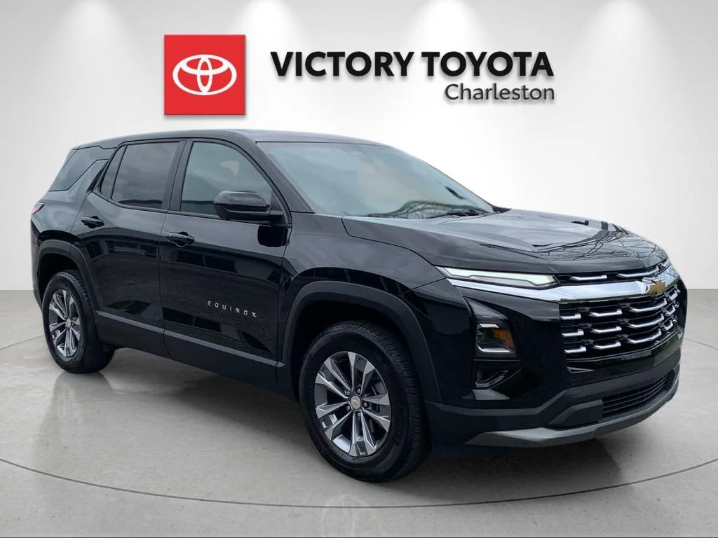 Used 2025 Black Chevrolet LT image 5