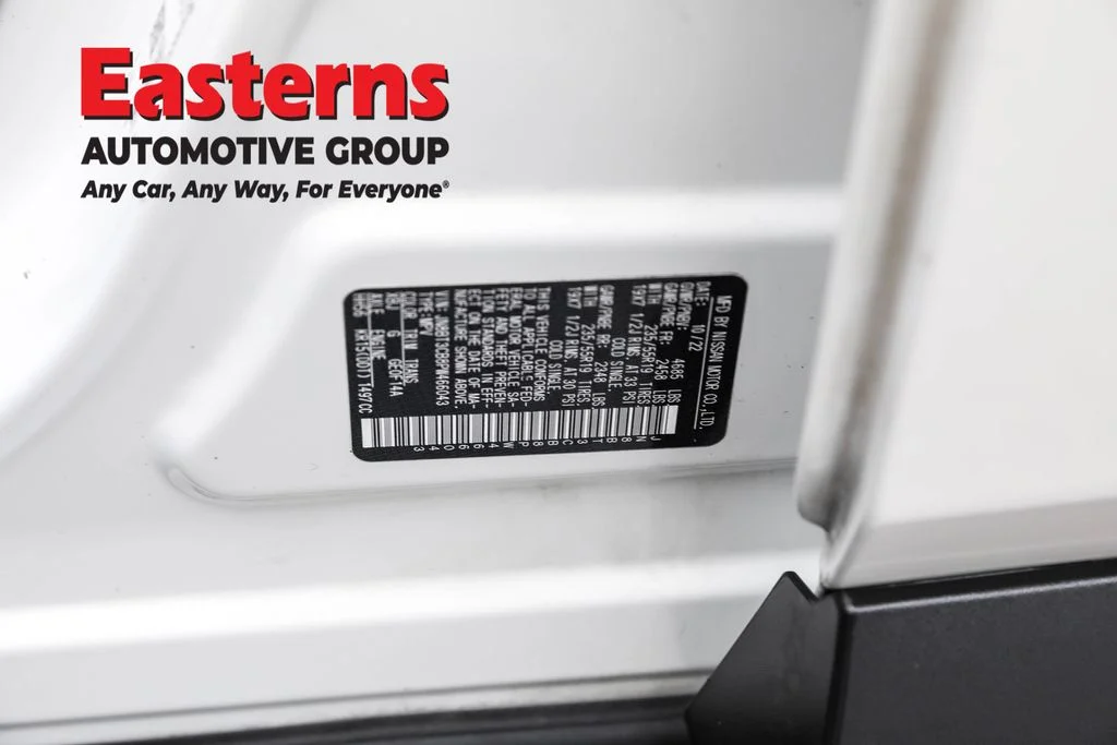 Used 2023 White Nissan SL image 39