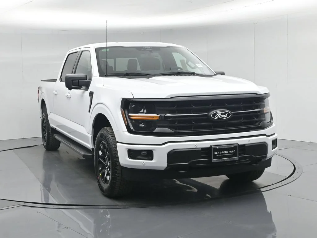 New 2026 White Ford XLT image 30