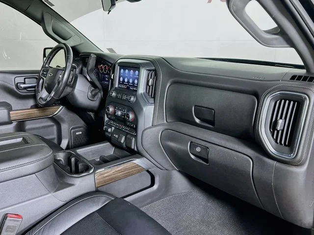 Used 2020 Black Chevrolet RST image 39