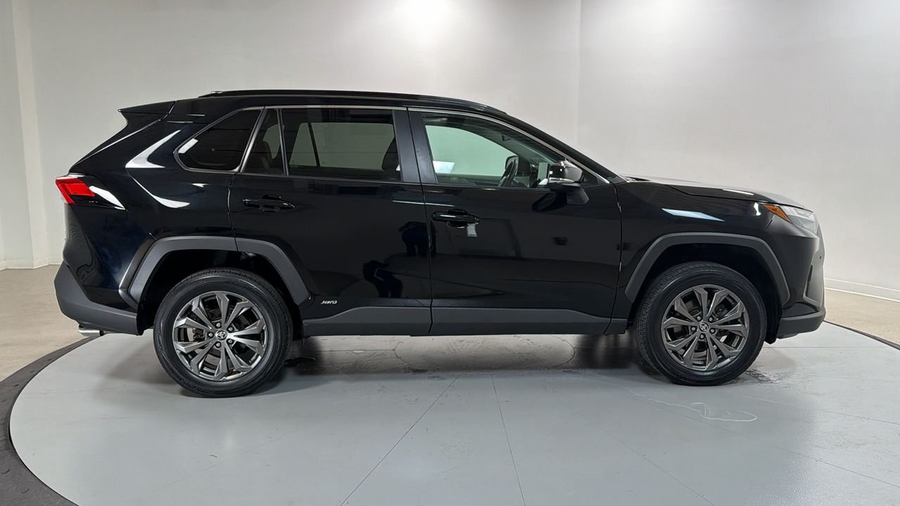 Used 2024 Black Toyota XLE Premium image 6