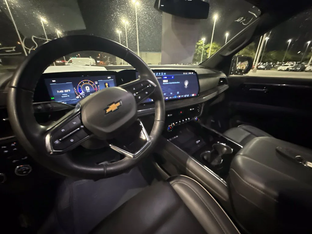 Used 2025 Gray Chevrolet Premier image 18