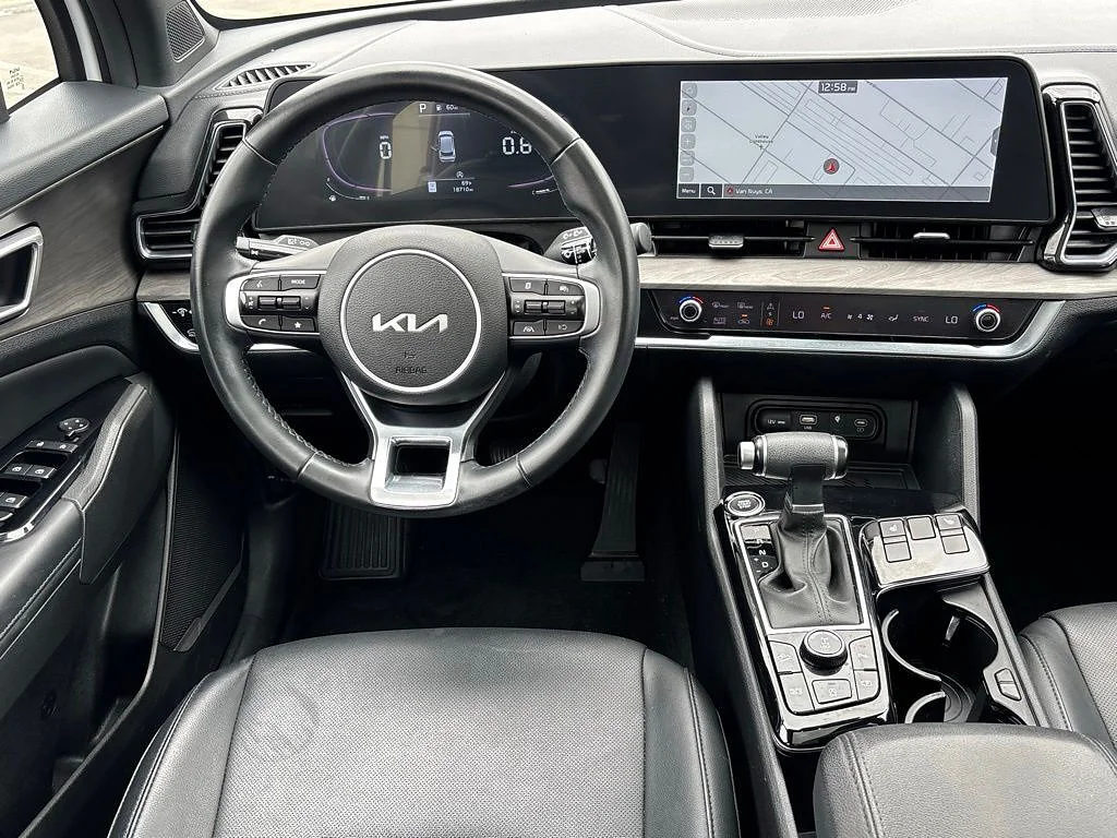 Used 2023 Glacial White Pearl Kia X-Line image 10