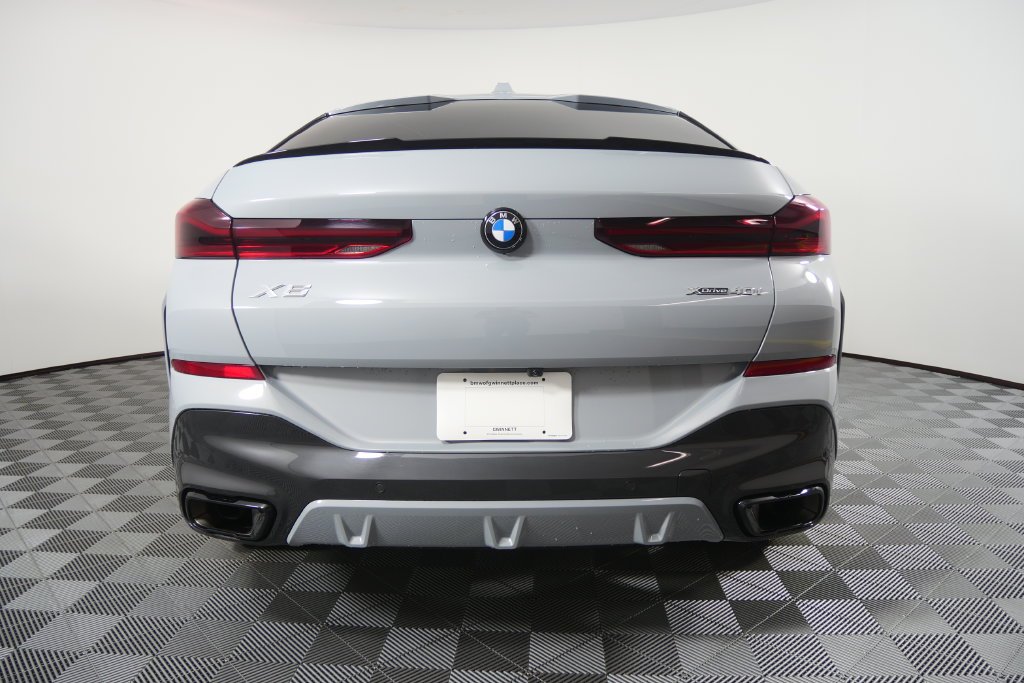 Certified Used 2024 Brooklyn Grey Metallic BMW xDrive40i image 5