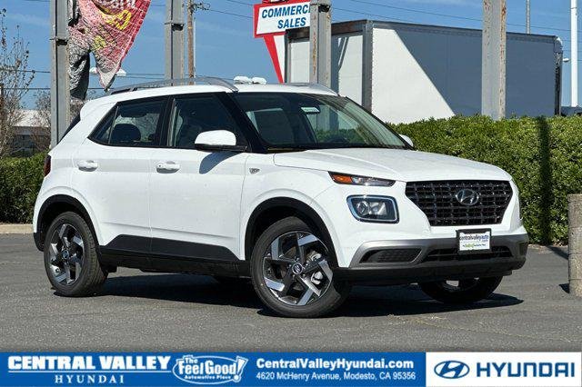 2026 Hyundai Venue SEL w/ 2-Tone Roof IVT's photo