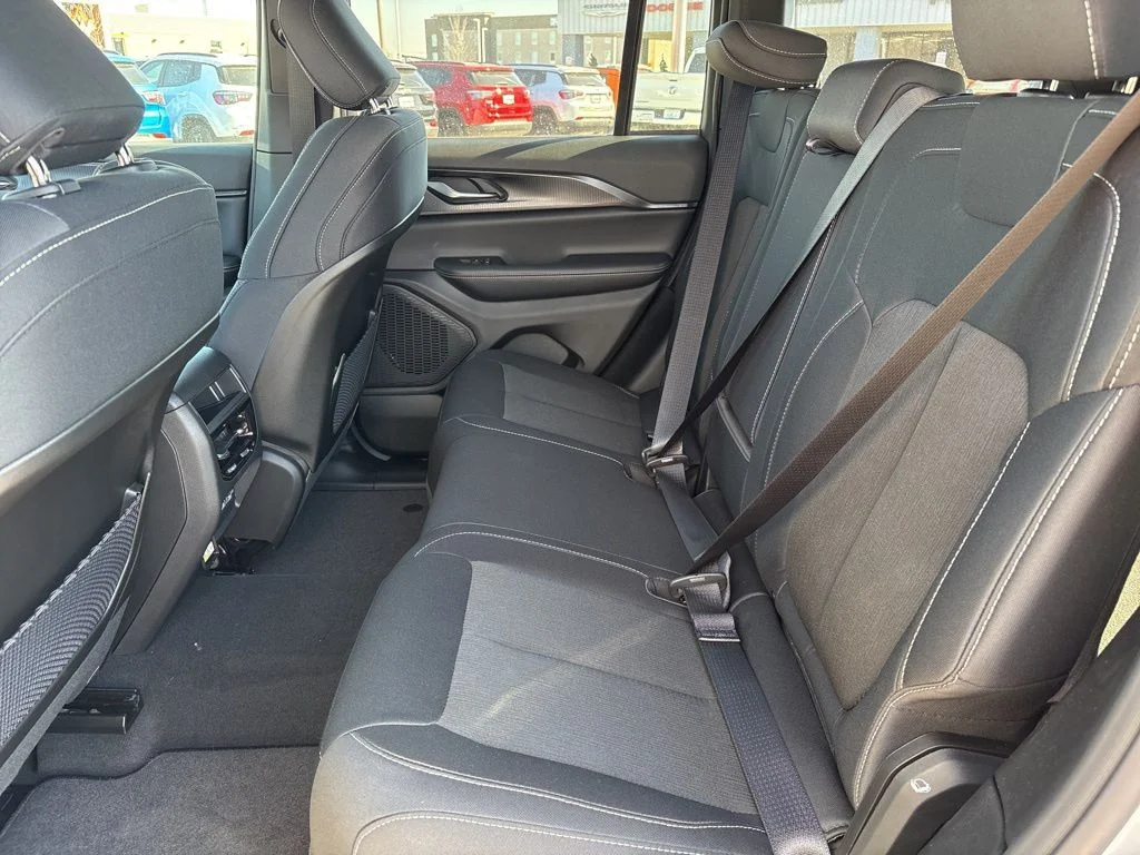 New 2026 Silver Zynith Jeep Laredo X image 25