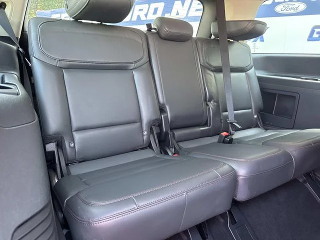 Certified Used 2025 Oxford White Ford Active image 22