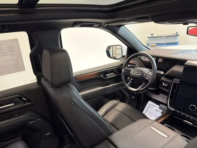 Used 2025 White GMC Denali image 35