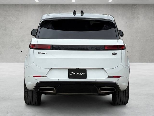 Used 2023  Land Rover SE Dynamic image 16