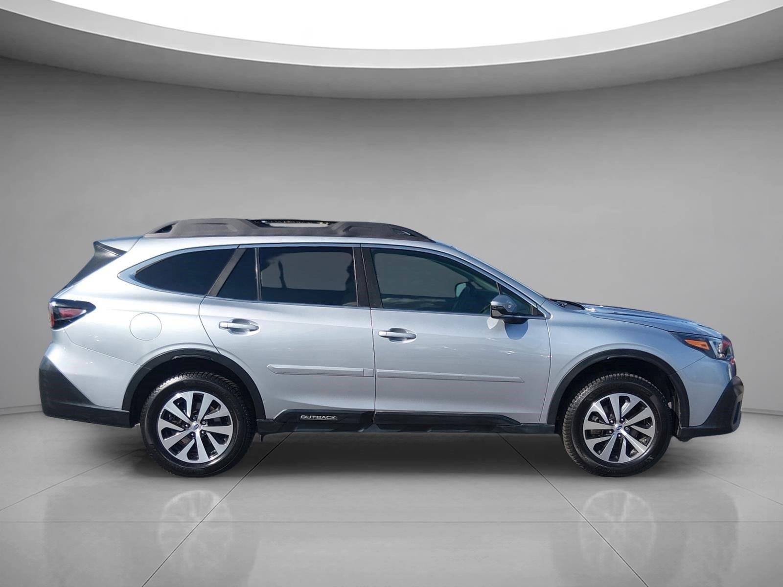 Used 2021 Ice Silver Metallic Subaru Premium image 6