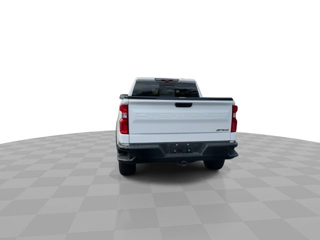 Used 2022  Chevrolet ZR2 image 7