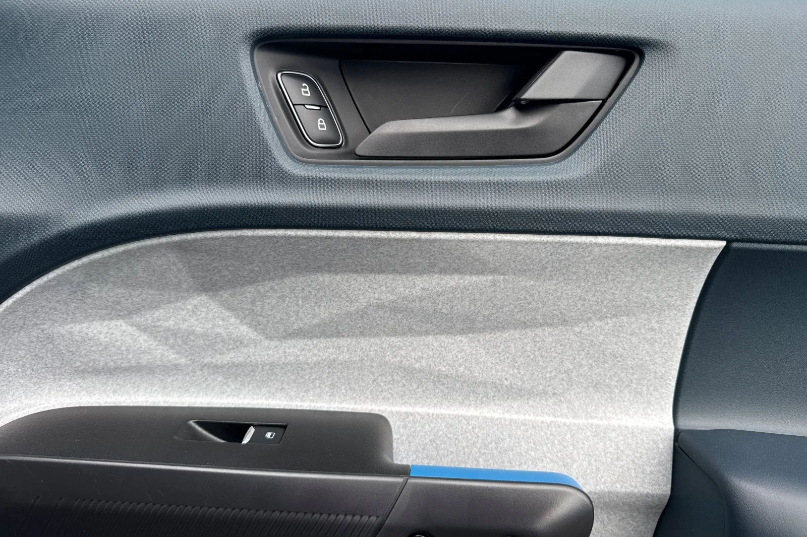 New 2026 Azure Gray Metallic Tri-Coat Ford XLT image 18