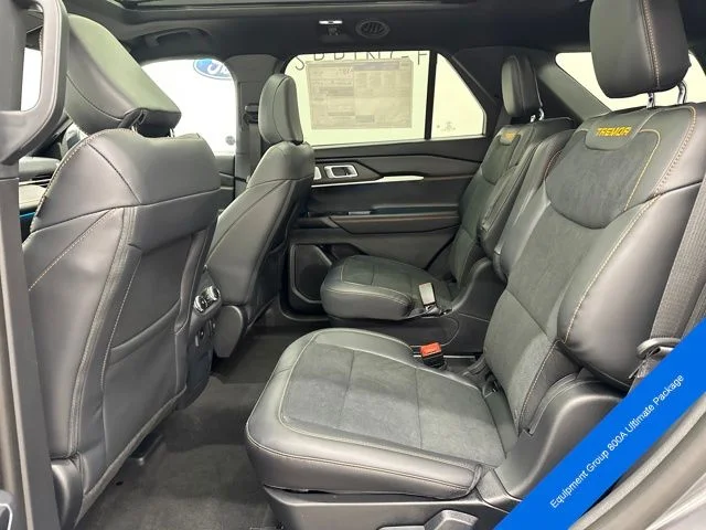 New 2026 Carbonized Gray Metallic Ford Tremor® image 22
