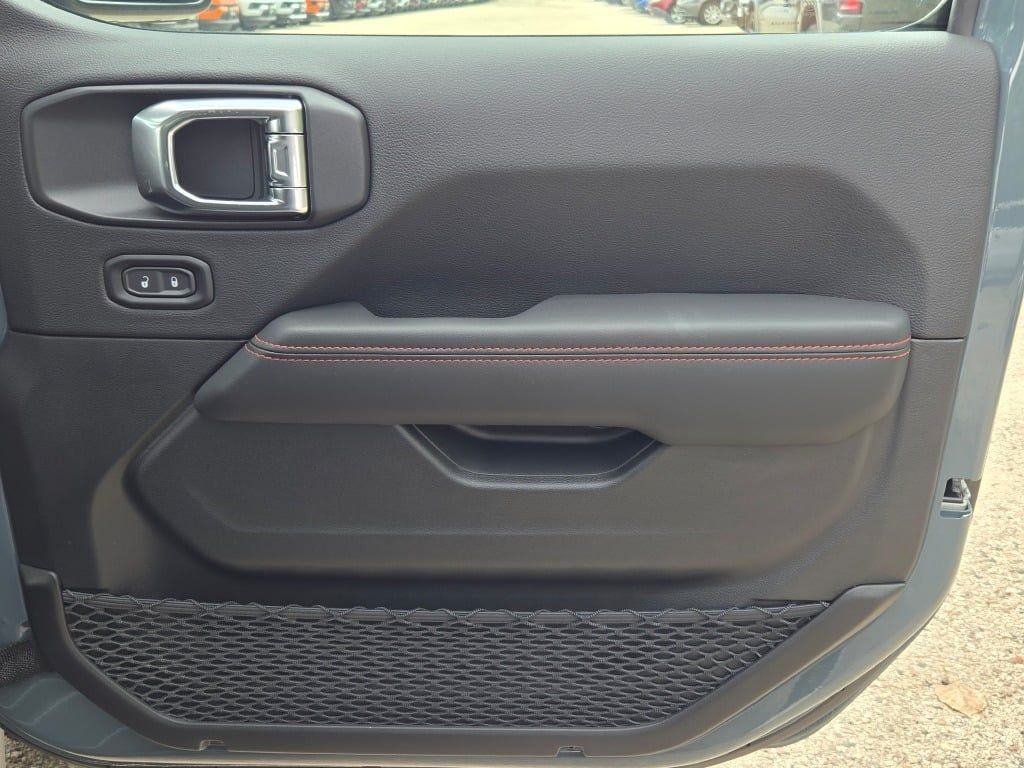 New 2026 Anvil Clearcoat Jeep Rubicon X image 8