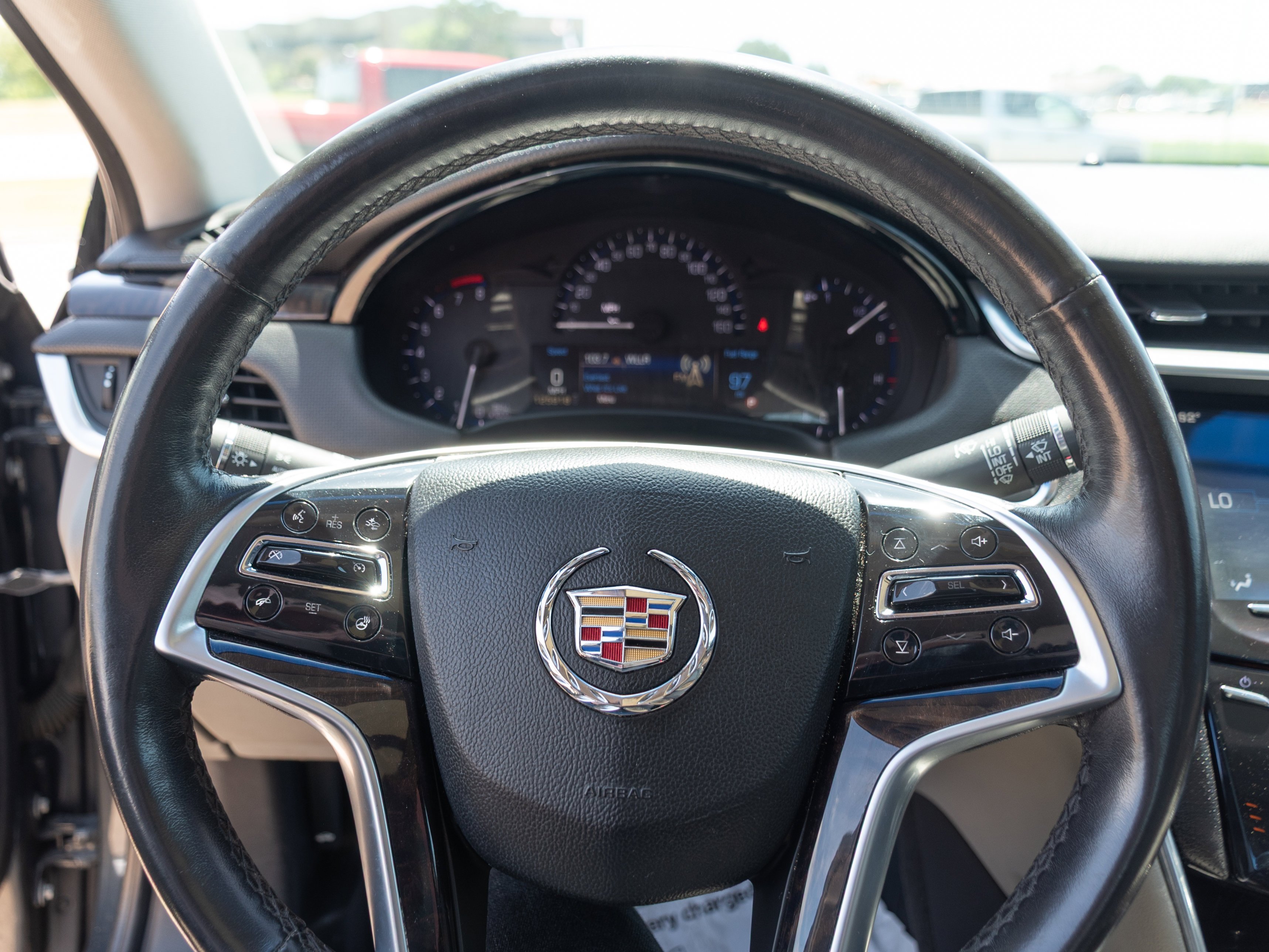 Used 2013 Graphite Metallic Cadillac Luxury image 10