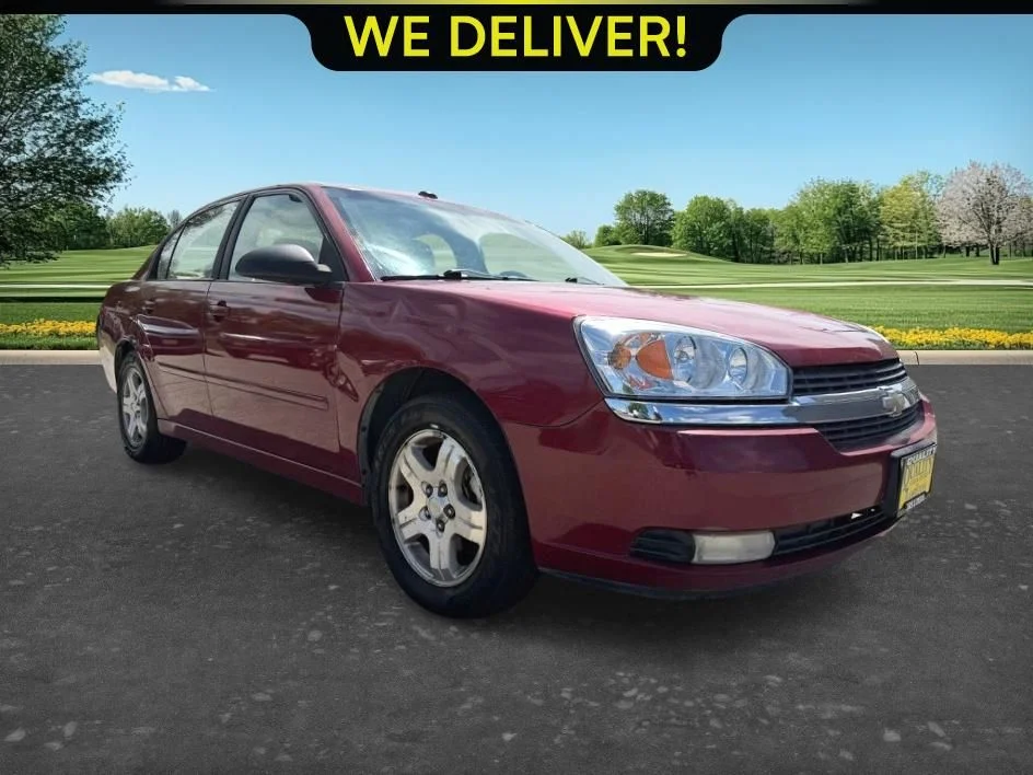 Used 2005 Red Chevrolet LT image 7