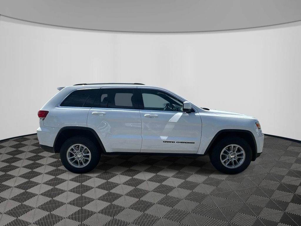 Used 2020 White Jeep Laredo E image 6