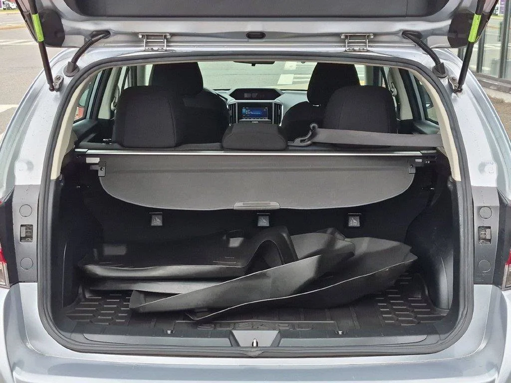Used 2020 Silver Subaru Base image 7