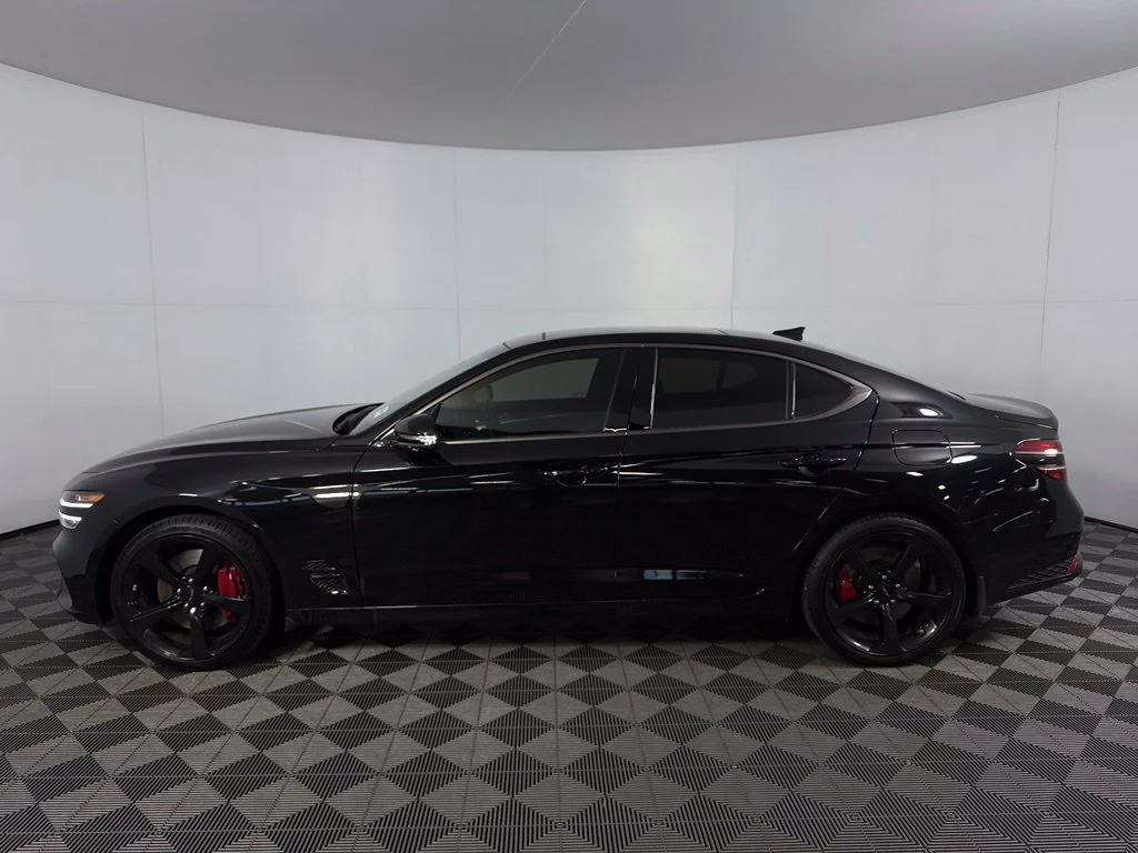 Used 2026 Black Genesis 3.3T Sport Prestige image 10