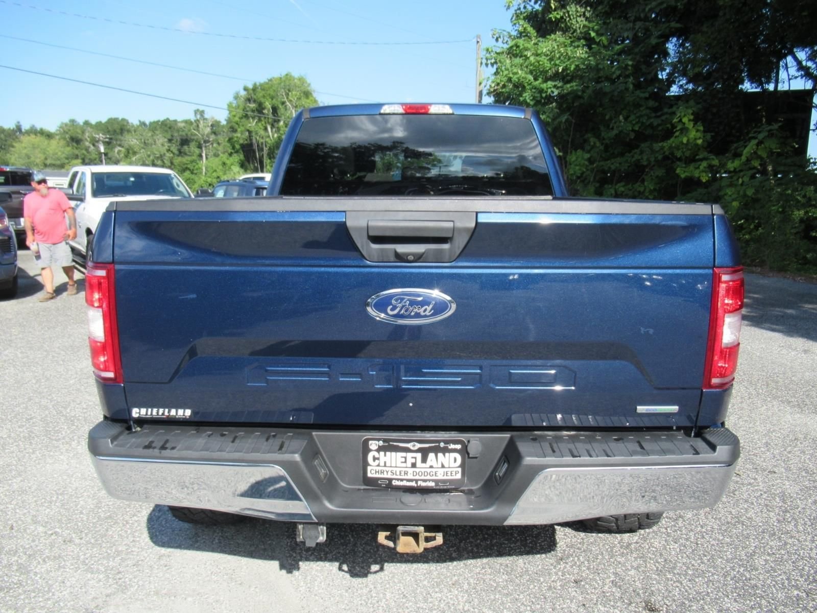 Used 2018 Blue Ford XLT image 7