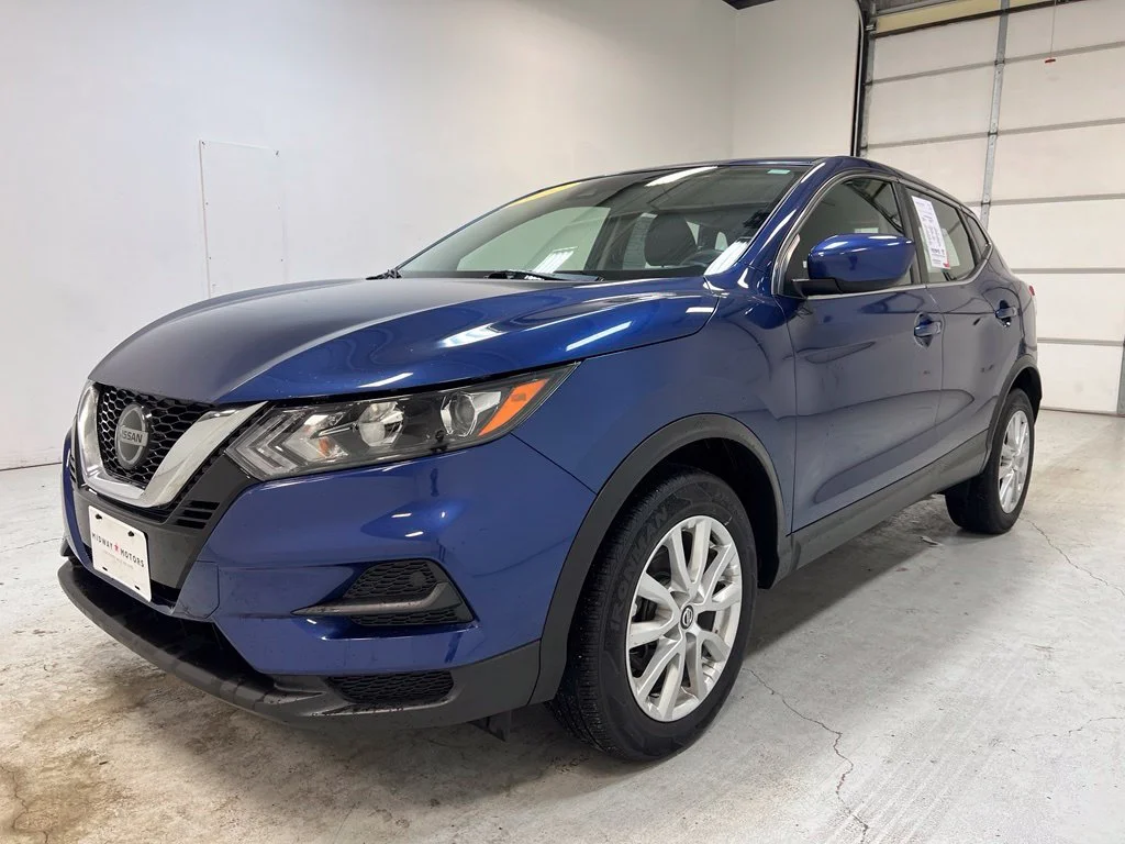 Used 2022 Blue Nissan S image 12